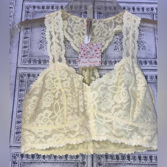 NWT FreePeople Sz-S Lace Soft Yellow Light BraletteVery Soft and Sooo Pretty 🌼💛 - Picture 7 of 16